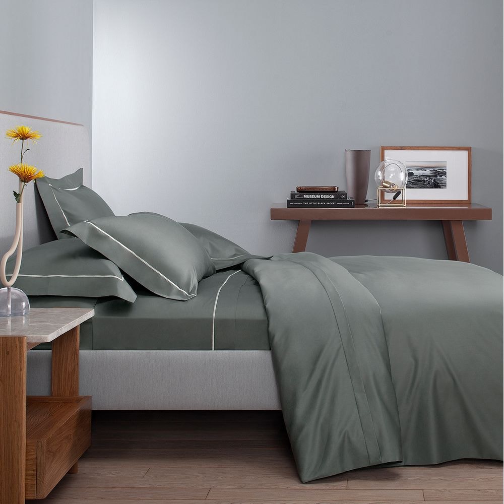 Verde Pinheiro c/ ponto cheio Bege