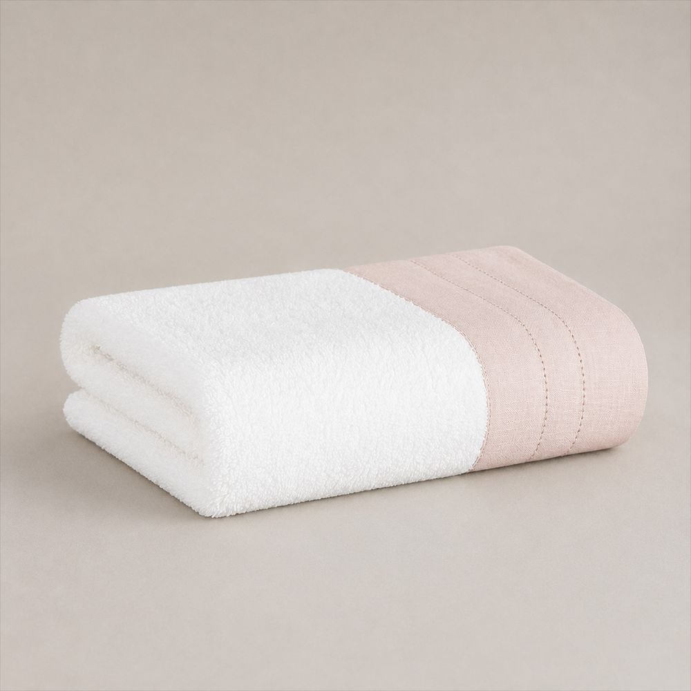 Branco com aplicação de Linho na cor Rosa